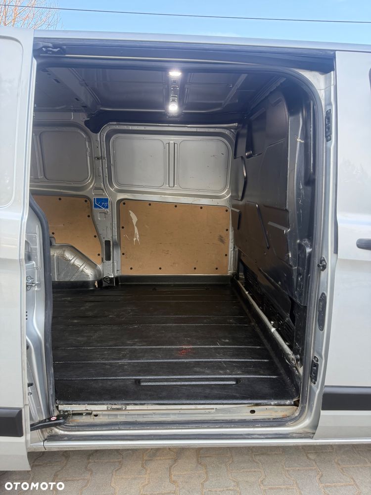 Ford Transit Custom - 13