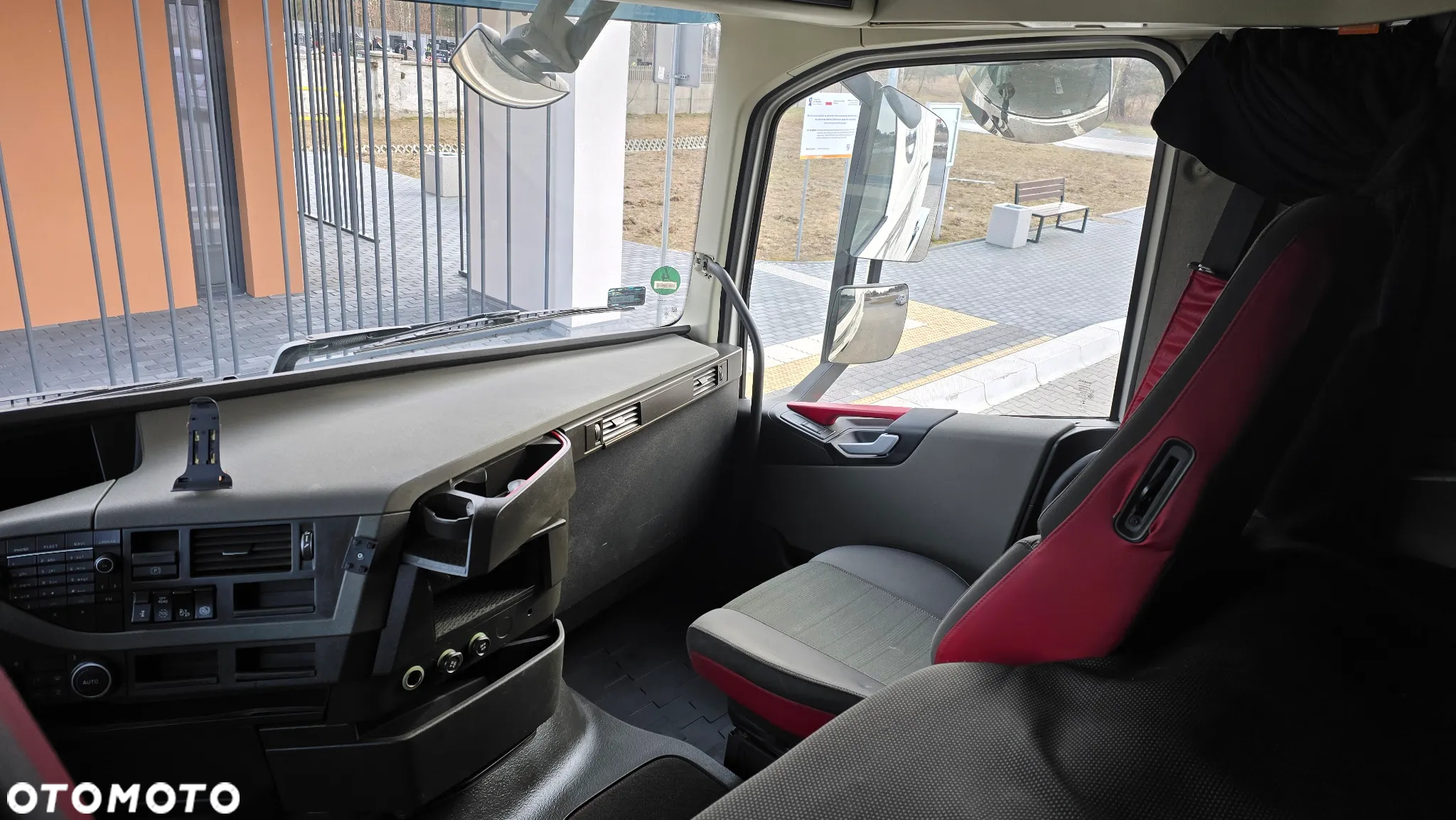Volvo VOLVO FH 500 GLOBETROTTER XL❗️ / STANDARD / PO KONTRAKCIE / ACC / I-SHIFT / RADAR / I-PARK COOL / OSŁONY MIĘDZYOSIOWE / SALON POLSKA / AUTOMAT / EURO 6 / FULL SERWIS ASO / UNIKAT ❗️❗️ - 36
