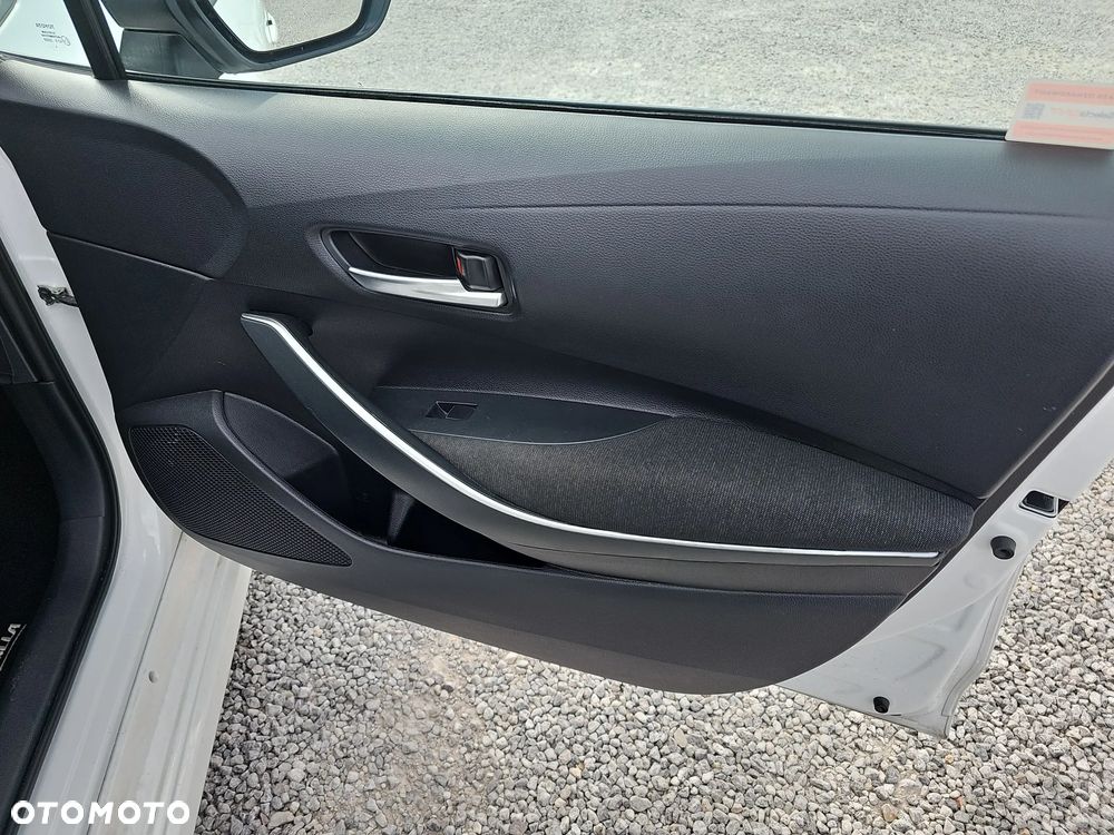 Toyota Corolla 1.8 Hybrid Comfort - 22