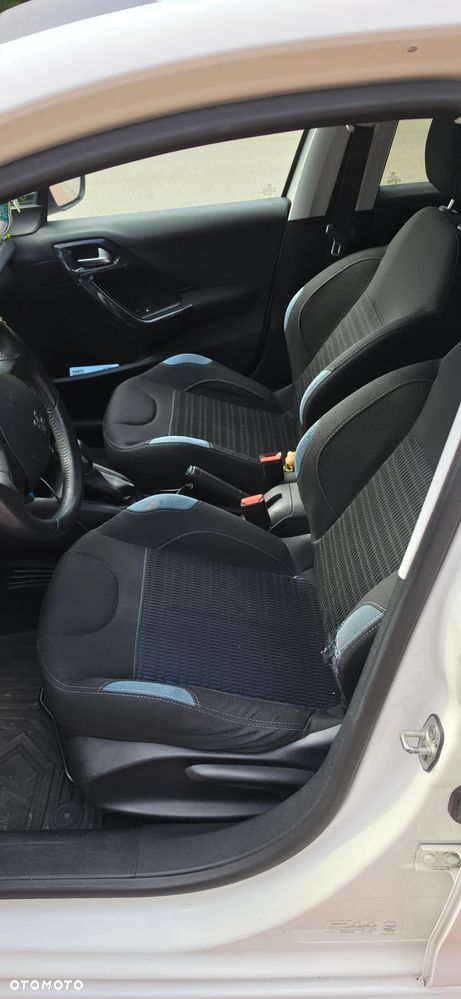 Peugeot 208 1.2 PureTech Active - 10