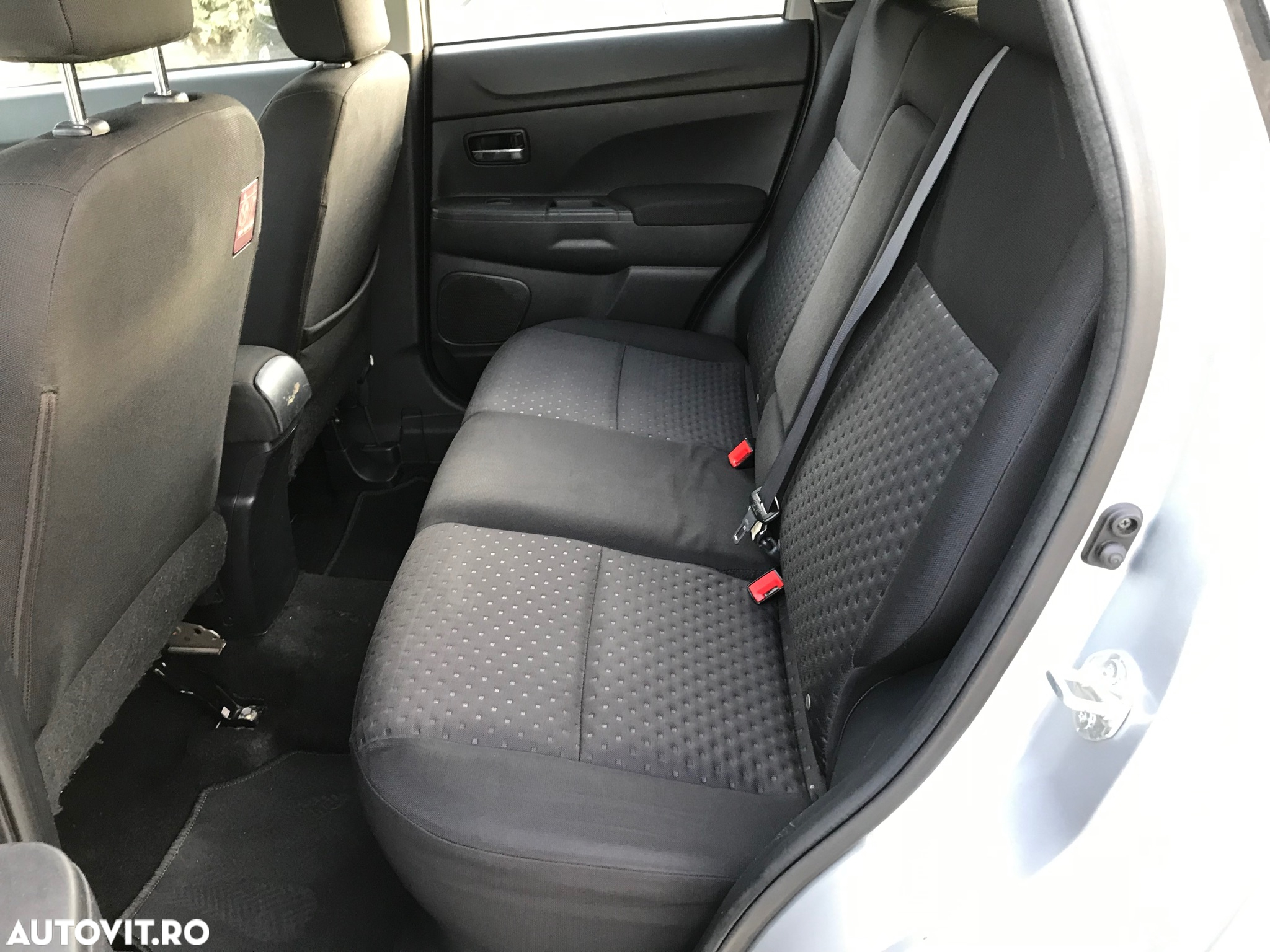 Mitsubishi ASX 1.8 DI-D 2WD Comfort Edition - 6