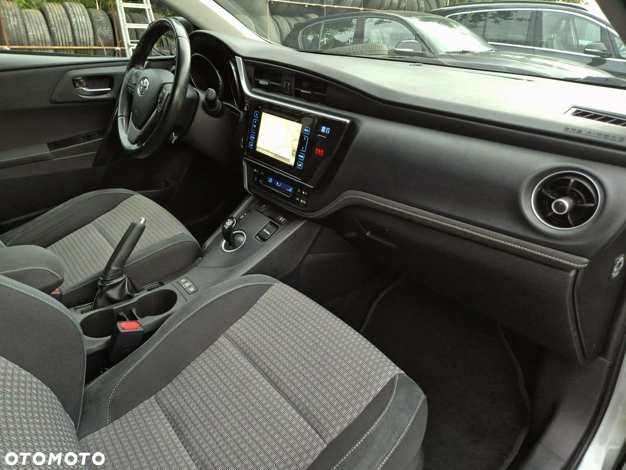 Toyota Auris - 27