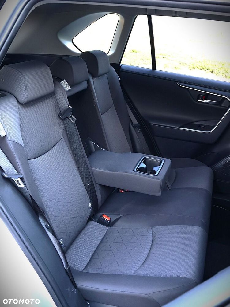 Toyota RAV4 - 23