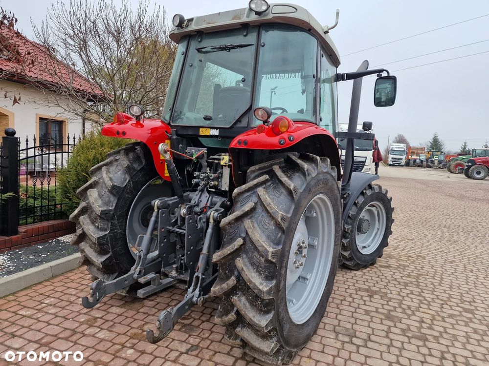 Massey Ferguson 5435, 2011r., 85KM - 14