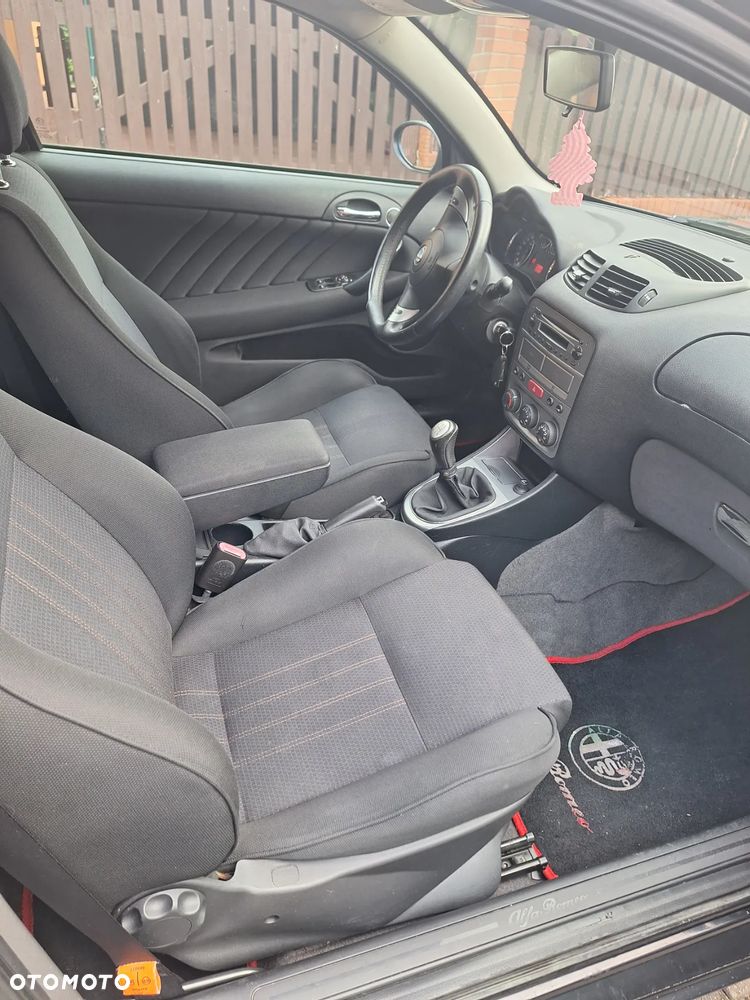 Alfa Romeo 147 - 9