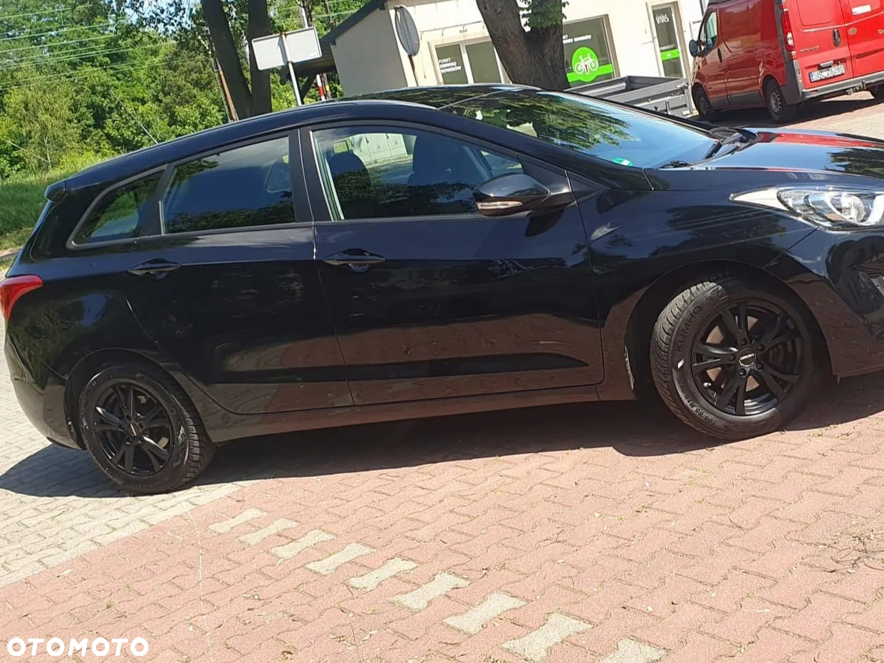 Hyundai i30 1.4 Trend - 24