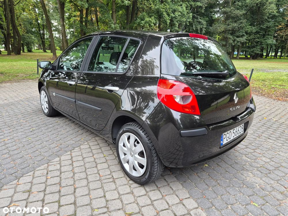 Renault Clio - 3