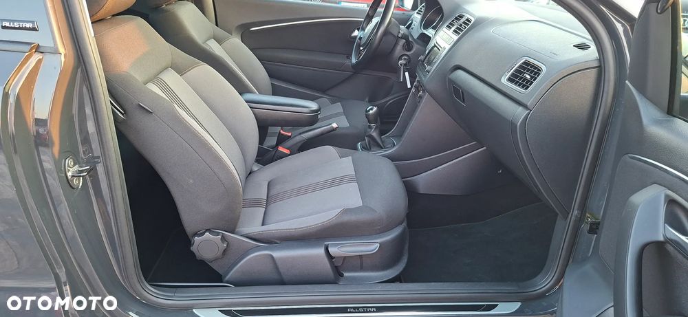 Volkswagen Polo 1.4 TDI Blue Motion Technology Allstar - 21