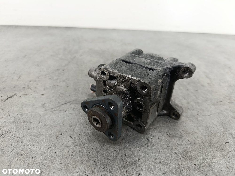 POMPA WSPOMAGANIA BMW 3 E46 1.9 8V 318i - 7