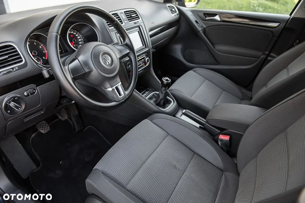 Volkswagen Golf - 15