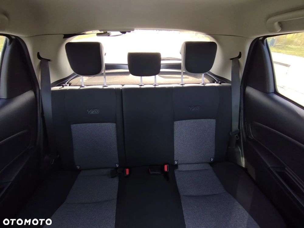 Toyota Yaris Hybrid 1.5 VVT-i Y20 Club - 16