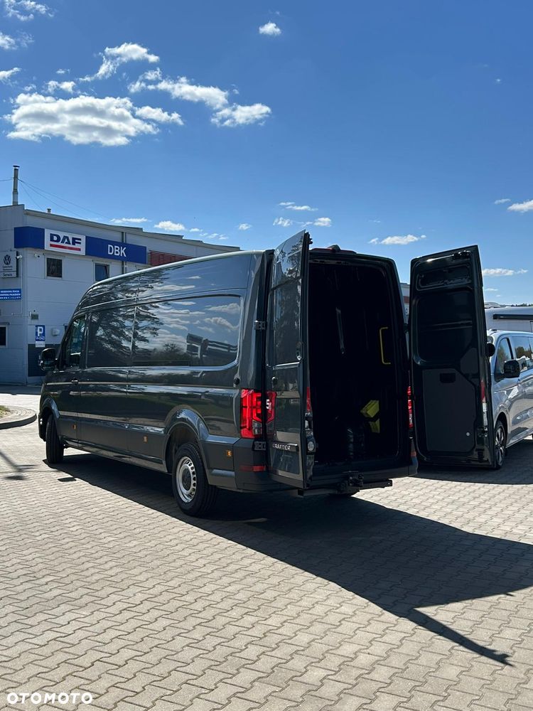 Volkswagen Crafter - 12