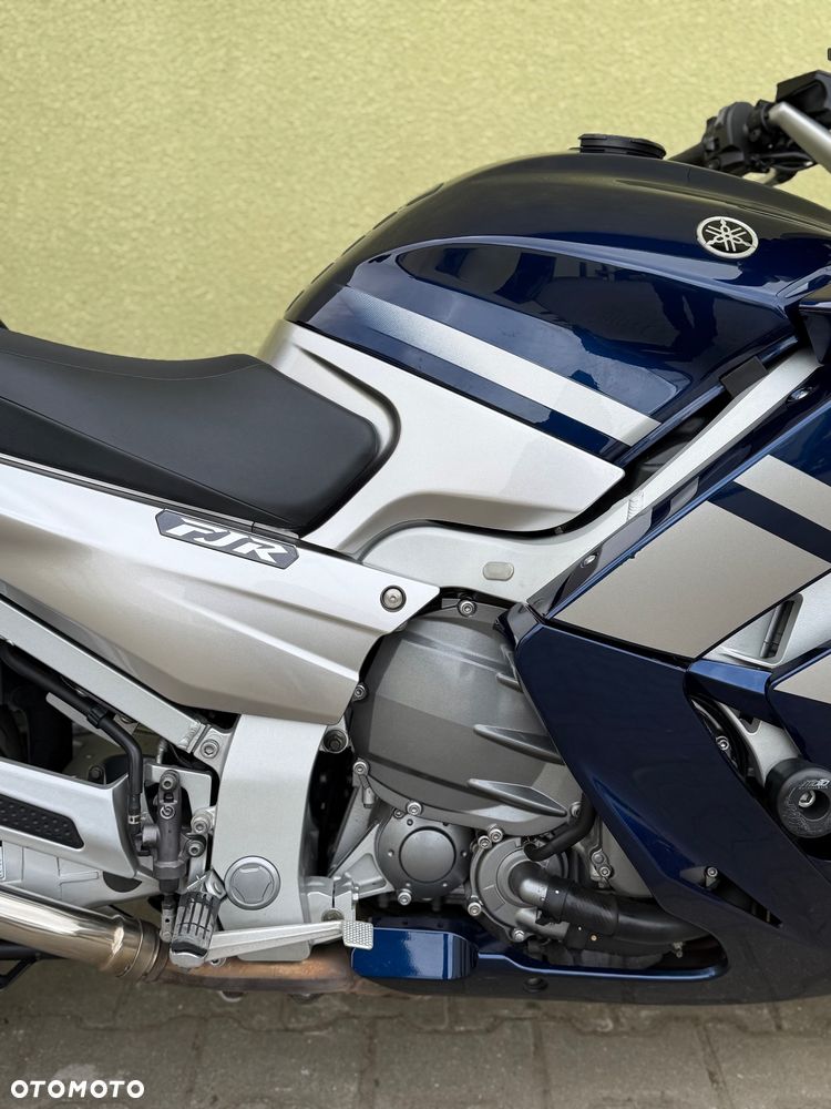 Yamaha FJR - 8