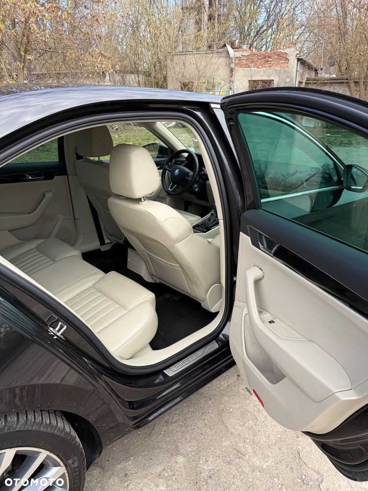 Skoda Superb 2.0 TSI L&K DSG - 7