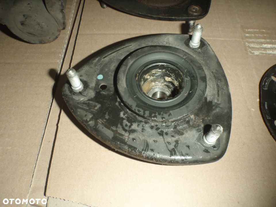 amortyzator sprężyna macperson poduszka toyota yaris I przód tył stan jak nowy - 15