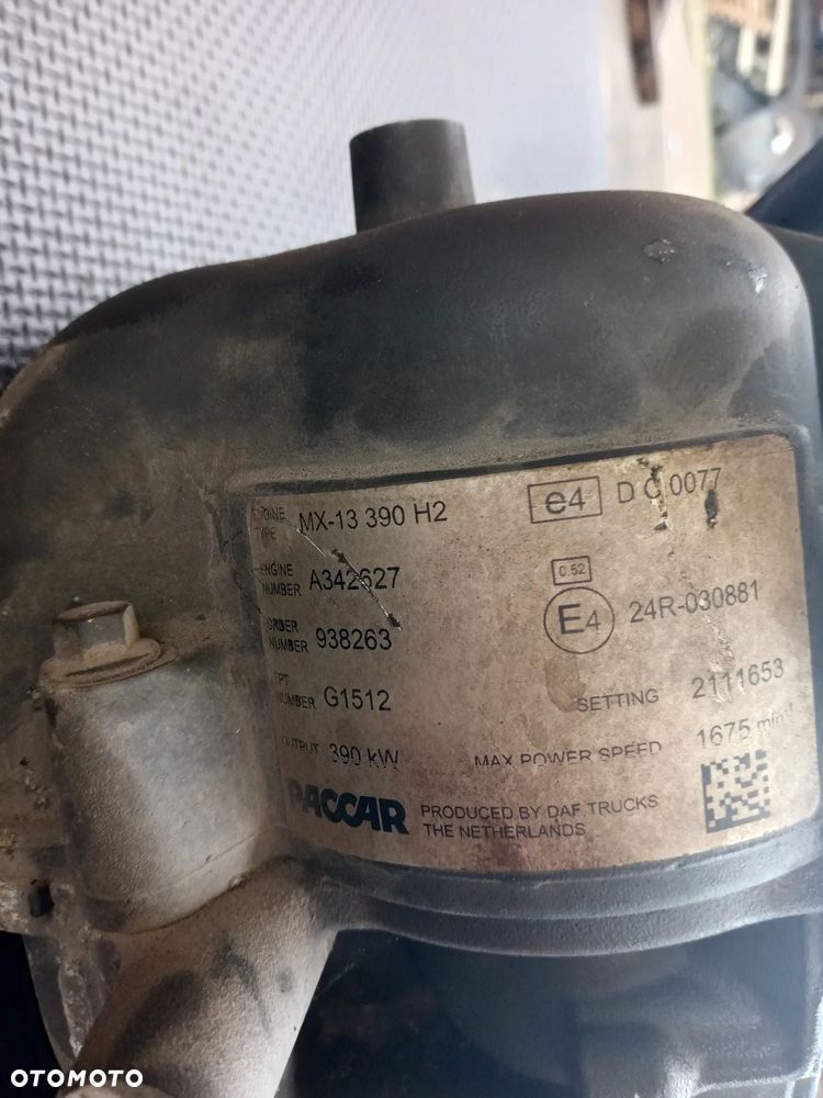 Obudowa pompy wody termostat daf xf 106 euro 6 - 2
