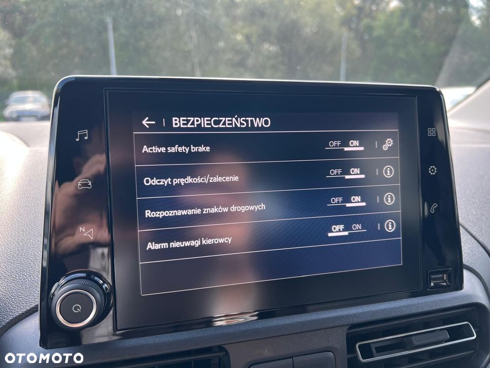 Toyota Proace City Verso 1.5 D-4D Business - 24