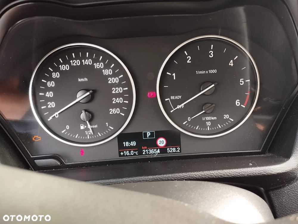 BMW X1 xDrive18d - 12