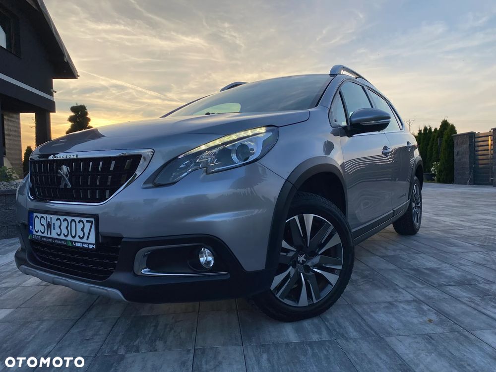 Peugeot 2008 1.2 Pure Tech Allure S&S EAT6 - 19