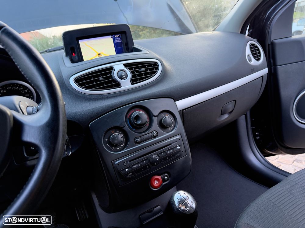 Renault Clio 1.2 16V Dynamique S - 40