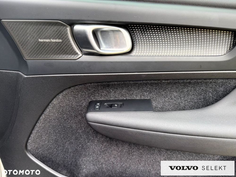 Volvo XC 40 - 29