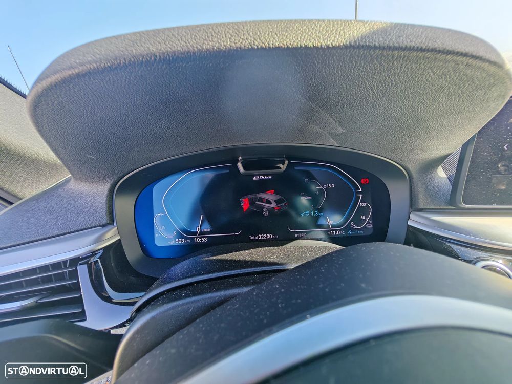 BMW 530 e Pack 50 anos M - 11