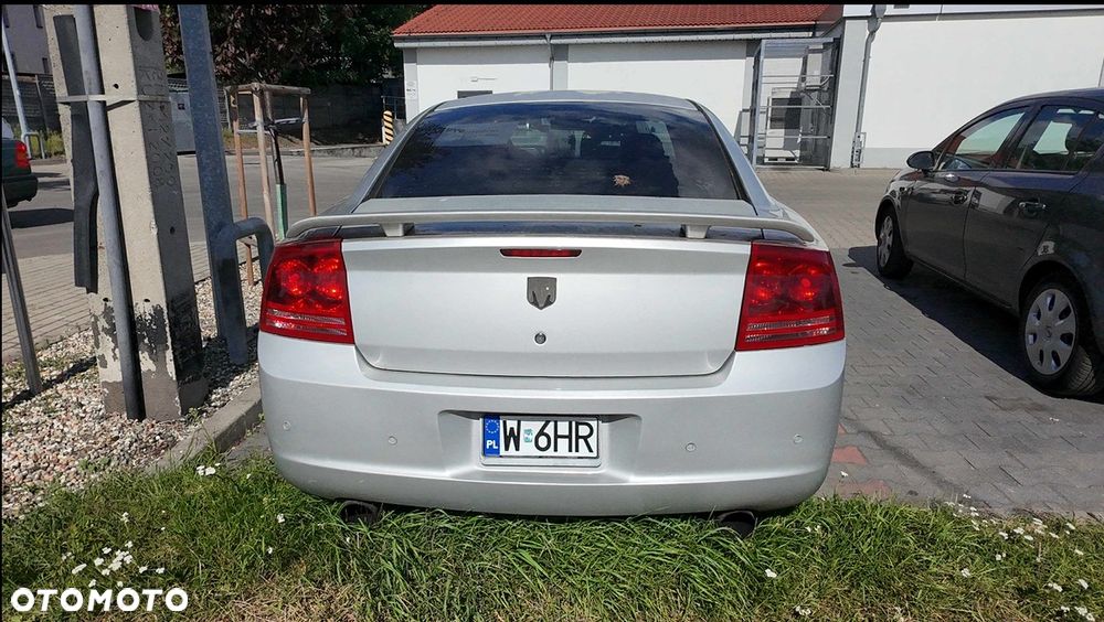 Dodge Charger 2.7 V6 SE - 5