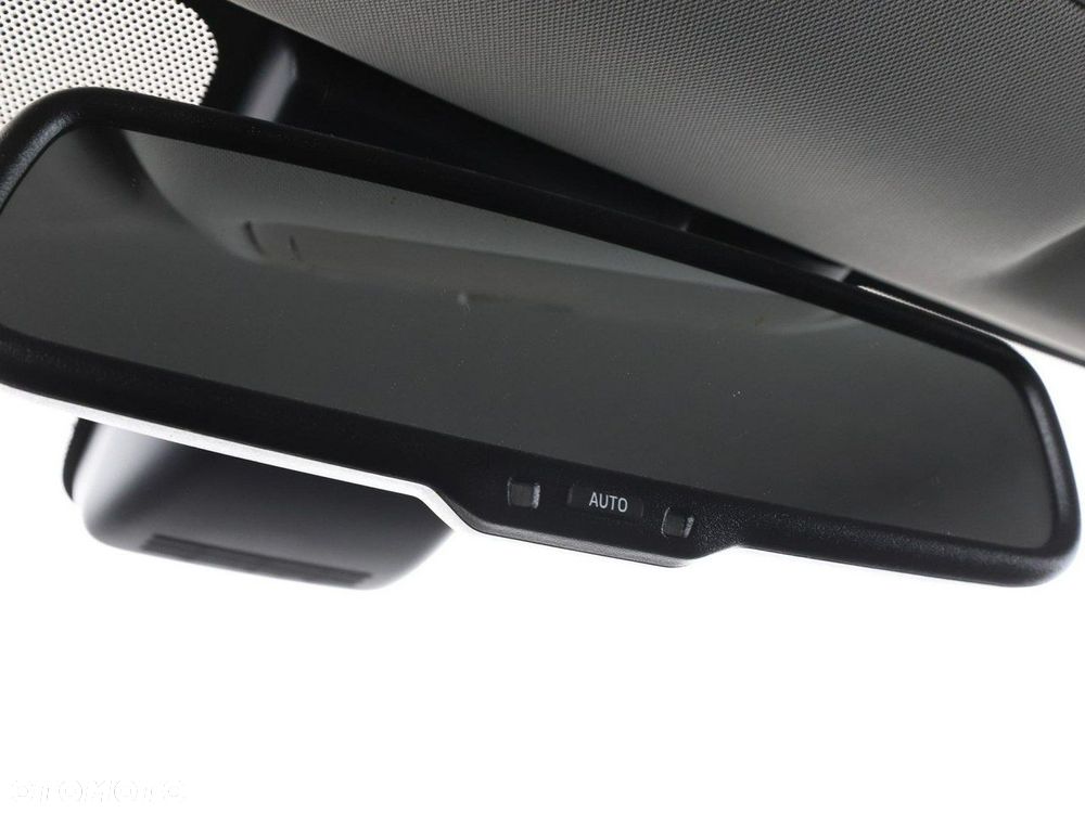 Toyota Avensis Touring Sports 1.8 Multidrive S Edition S+ - 35