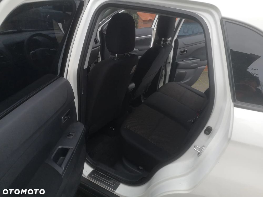 Mitsubishi ASX 1.6 Invite - 9