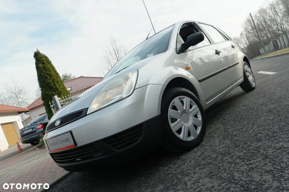 Ford Fiesta 1.4 Ambiente - 29