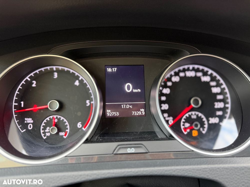 Volkswagen Golf 1.6 TDI Comfortline - 13