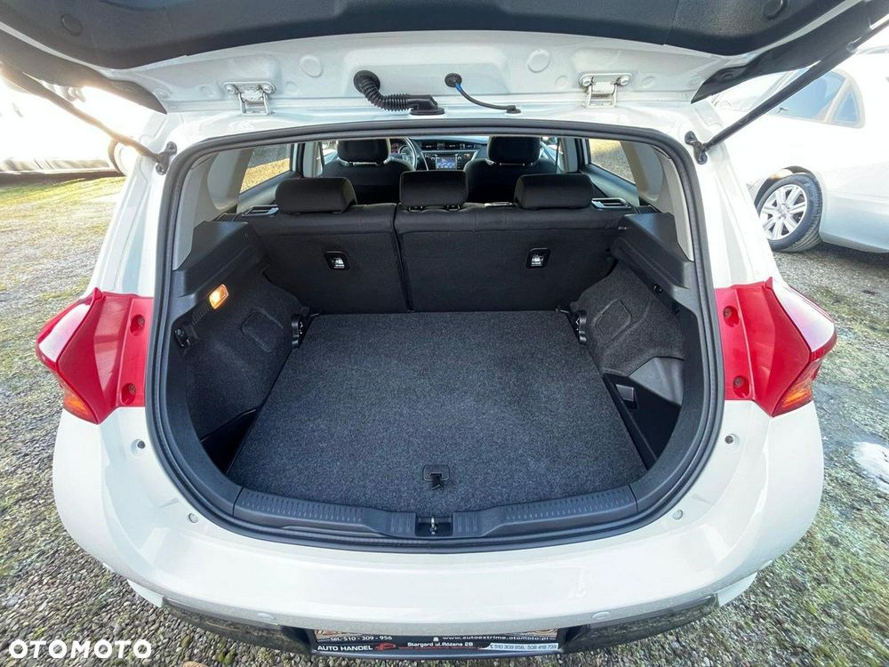 Toyota Auris - 11