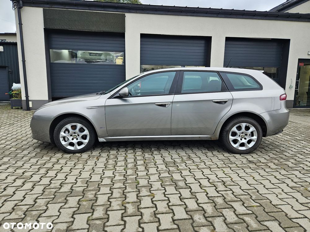 Alfa Romeo 159 1.9 JTDM 8V DPF Distinctive - 5
