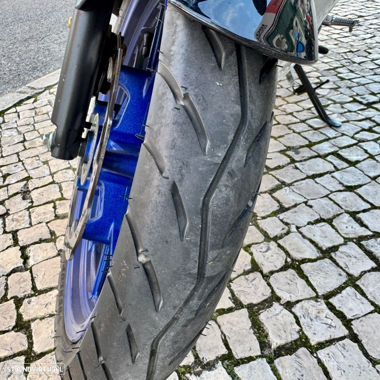 Suzuki GSX-R 125 - 6