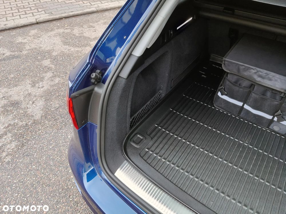 Audi A4 Avant 2.0 TFSI ultra - 33