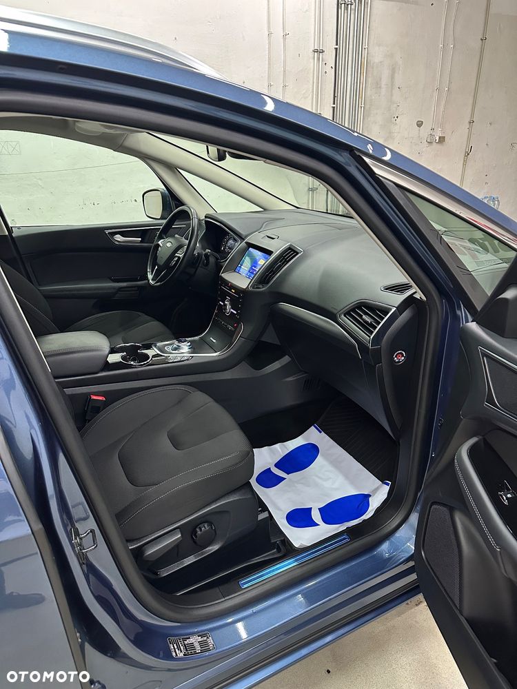 Ford S-Max 2.0 EcoBlue Titanium - 24