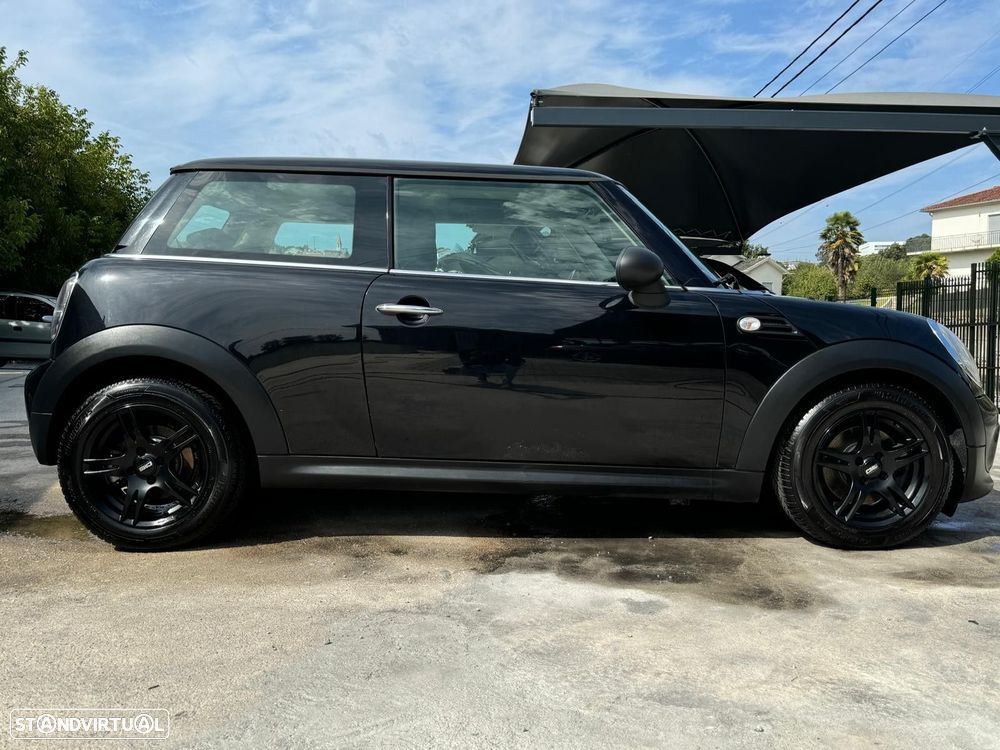 MINI 3 Portas - 21