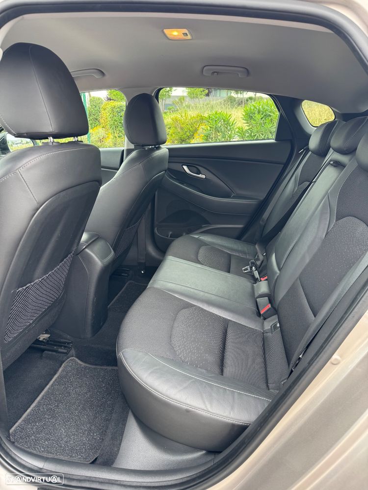 Hyundai i30 Fastback 1.0 T-GDI Style - 9