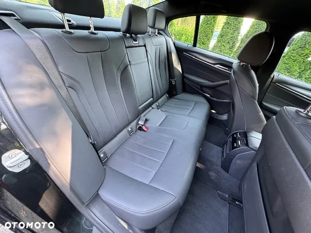 BMW Seria 5 530e xDrive M Sport sport - 8