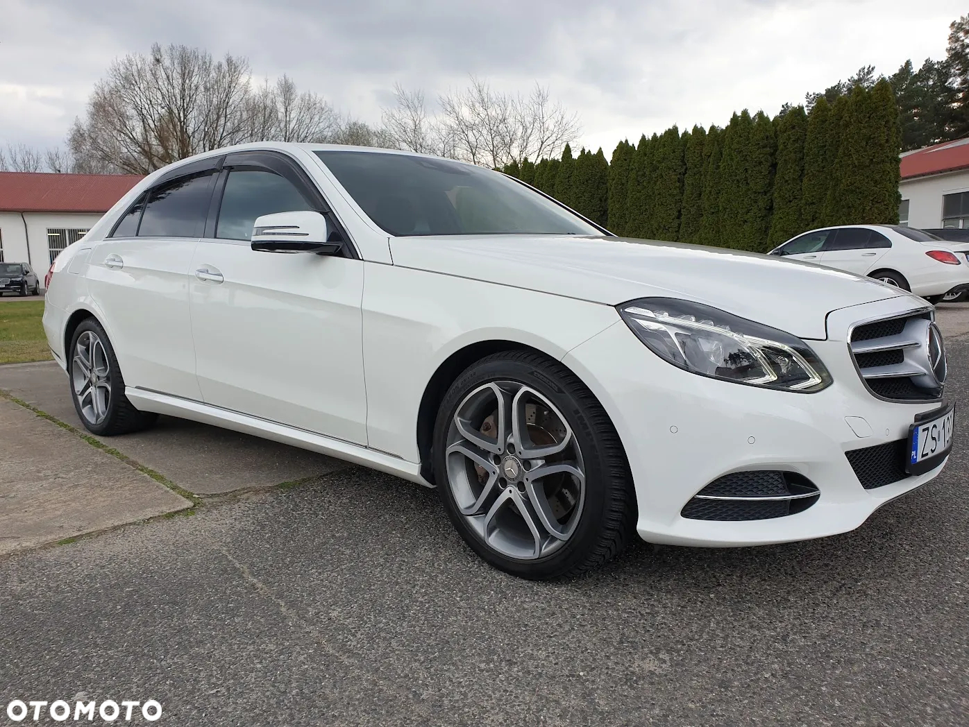 Mercedes-Benz Klasa E - 14