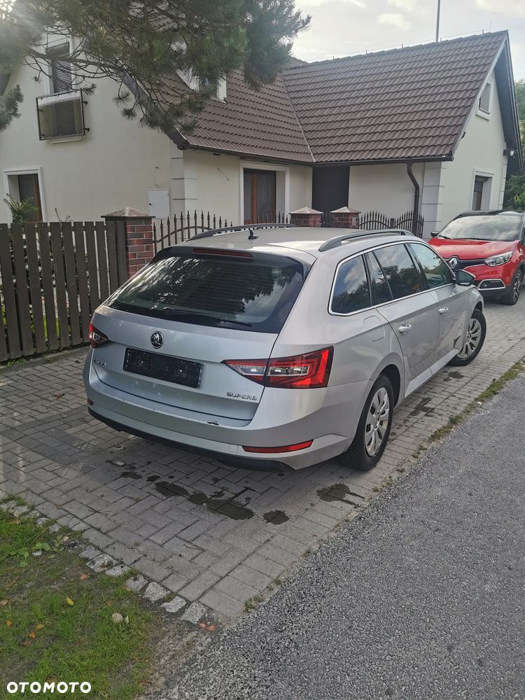 Skoda Superb 2.0 TDI Active - 5