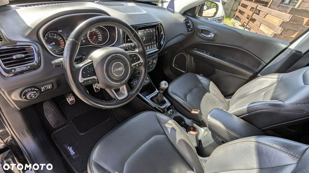 Jeep Compass - 17