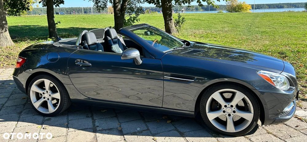 Mercedes-Benz SLK 350 (BlueEFFICIENCY) 7G-TRONIC - 4