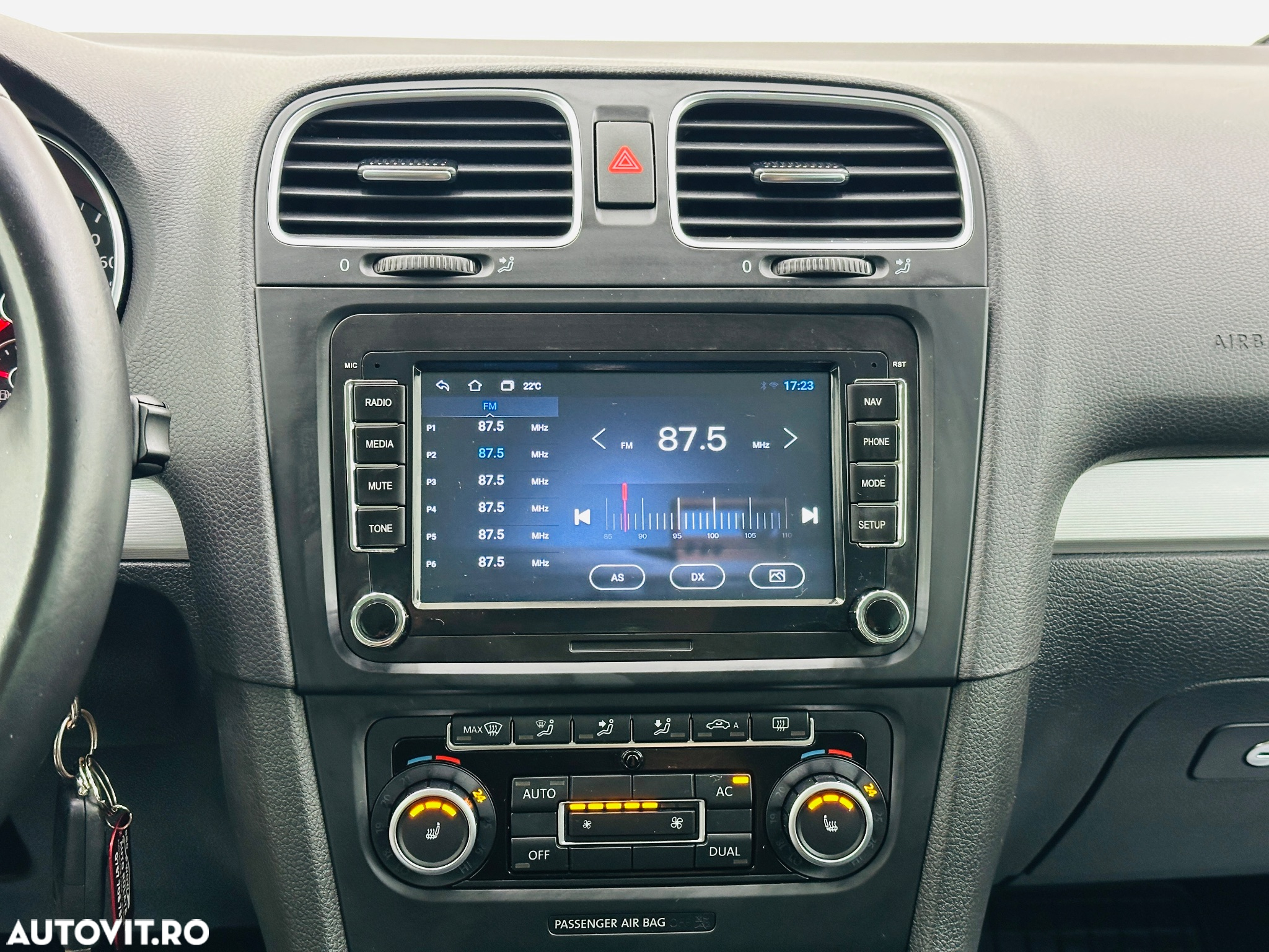 Volkswagen Golf - 27