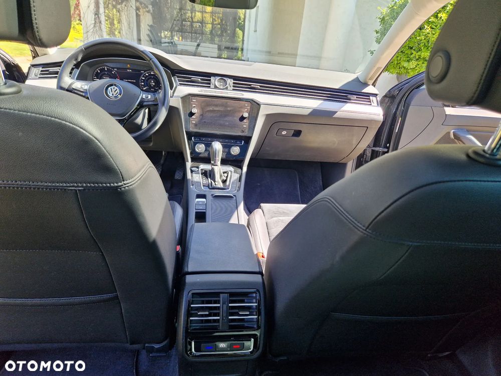 Volkswagen Passat 2.0 TDI SCR 4Mot DSG Highline - 15