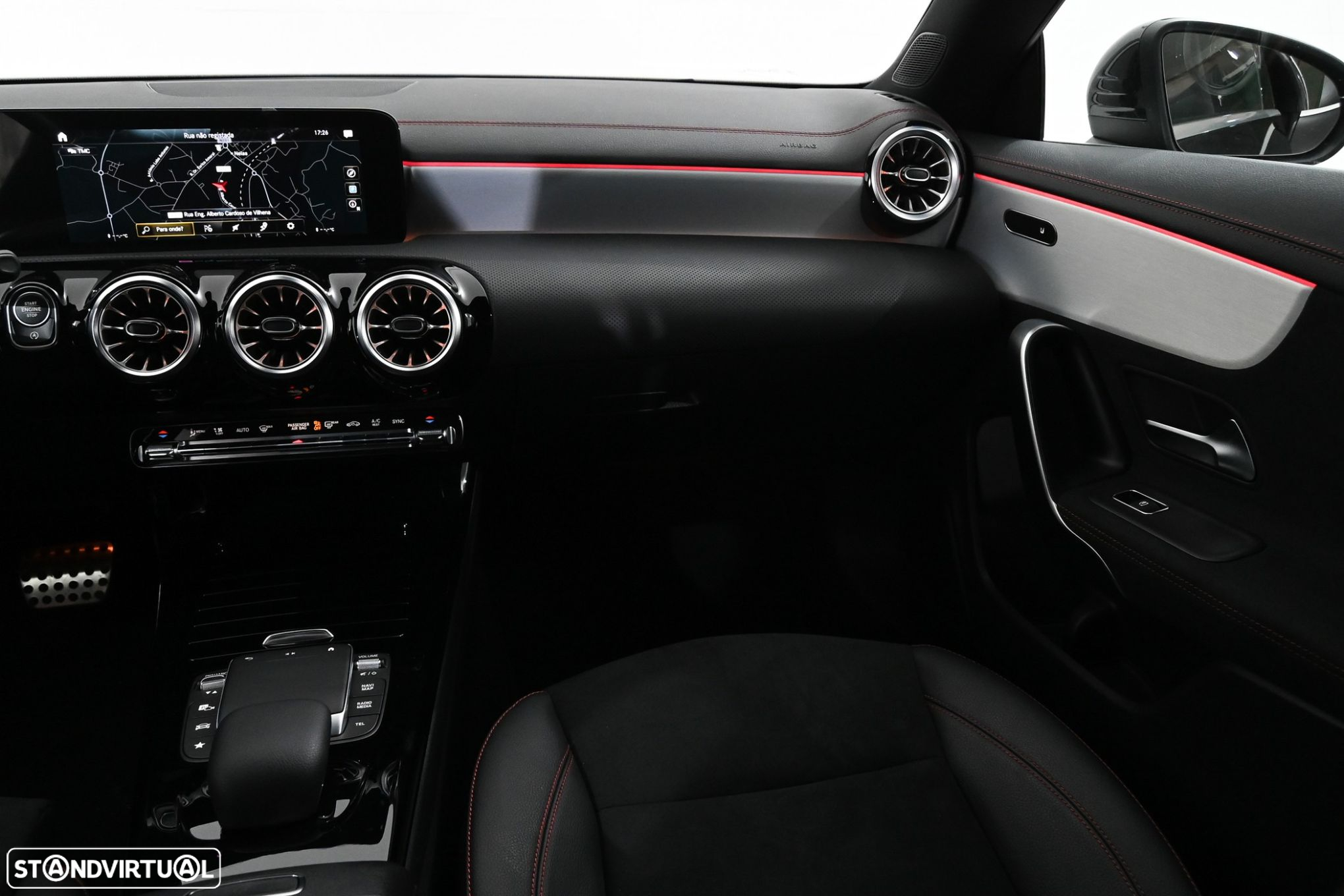 Mercedes-Benz CLA 180 d Shooting Brake AMG Line Aut. - 16
