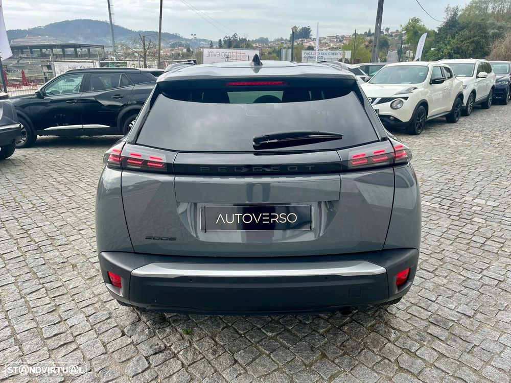 Peugeot 2008 1.2 PureTech Allure - 8
