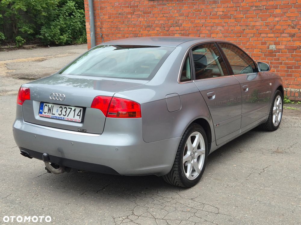 Audi A4 Limousine - 7