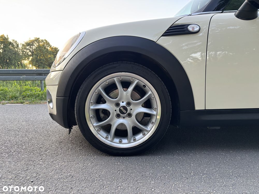 MINI Clubman Cooper D - 8