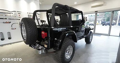 Jeep Wrangler - 3